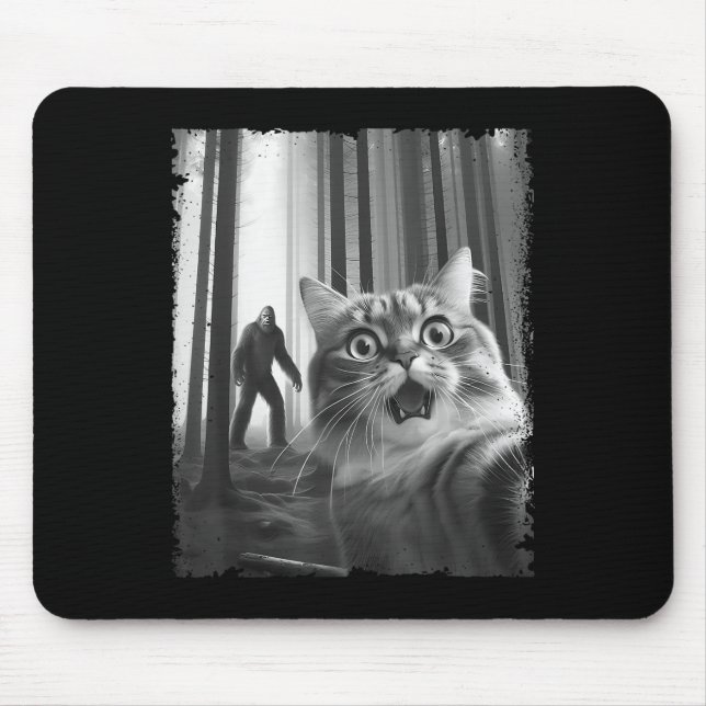 Mousepad Selfie De Gato Assustado Engraçado Com Homens De P (Frente)