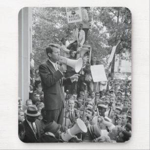 Mousepad Sen. Robert Kennedy Campaigning para Presidente do