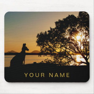 Mousepad Silhueta de Árvore Kangaroo Preta e Dourada