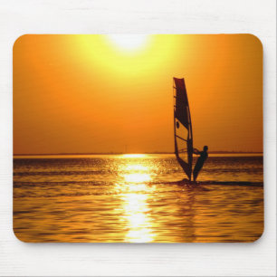 Mousepad Silhueta de um windsurfer