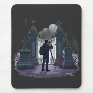 Mousepad Silhueta do Portão do Cemitério Gótico