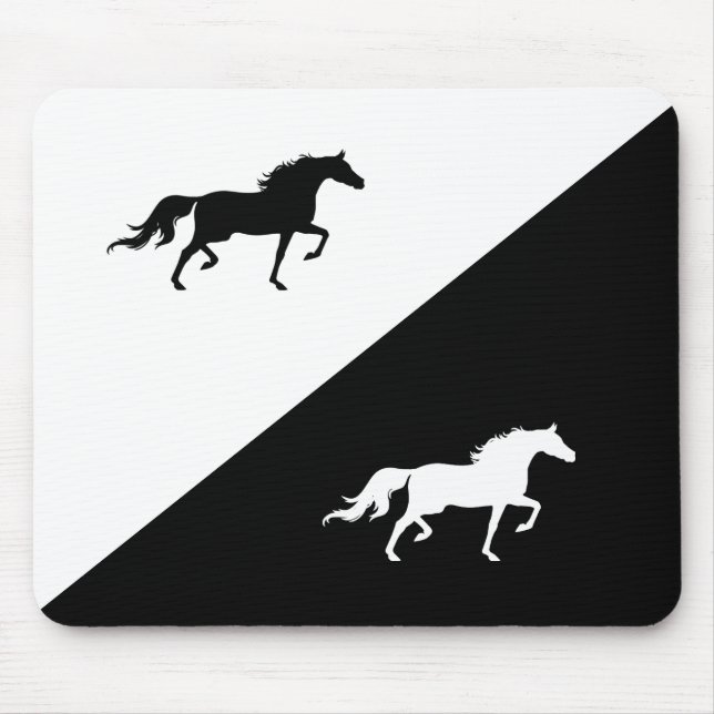 Mousepad Silhuetas de Cavalos Elegantes em Preto e Branco (Frente)