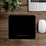Mousepad Simples personalizado preto<br><div class="desc">Este simples mouse pad personalizado e formal preto é perfeito para um negócio moderno. Substitua o nome pelo seu.</div>