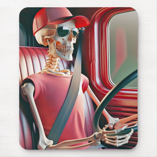 Mousepad Skeleton dirigindo um caminhão vermelho (Frente)