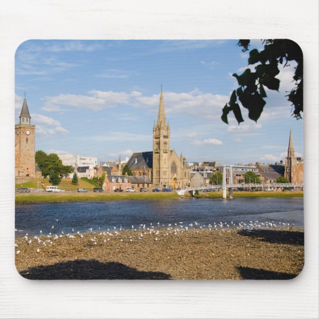 Mousepad Skyline e rio da cidade de Inverness (Frente)