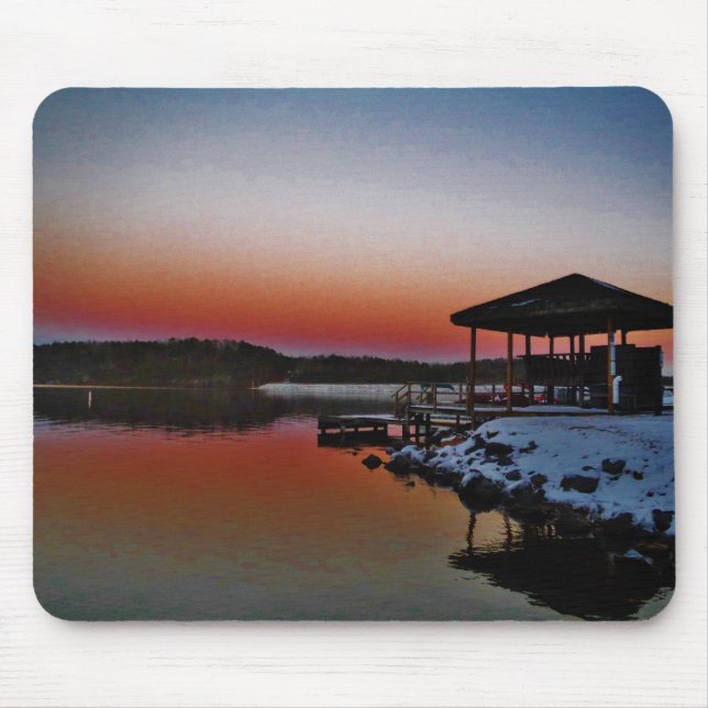 Mousepad Snowy Sunset no cais do lago de Arrohead (Frente)