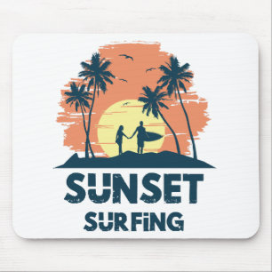 Mousepad Surfando - Surfando ao pôr do sol