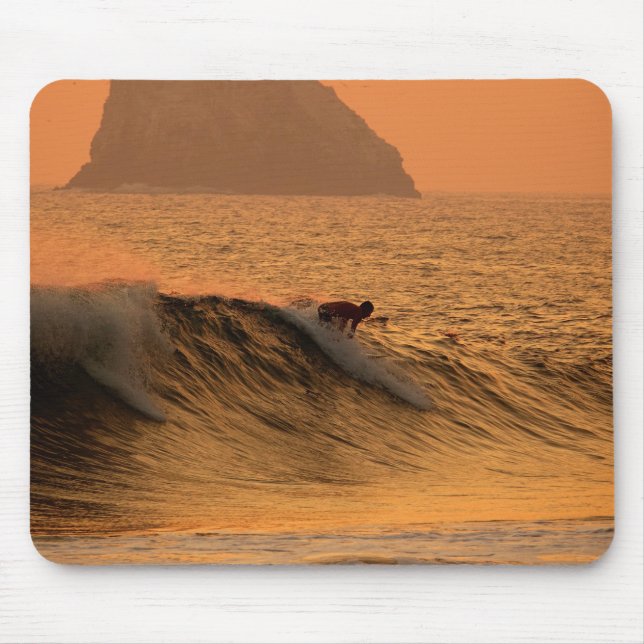 Mousepad Surfer at sunset in Mexico (Frente)