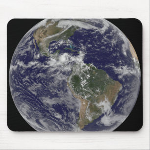 Mousepad Terra completa que mostra America do Norte e Amer