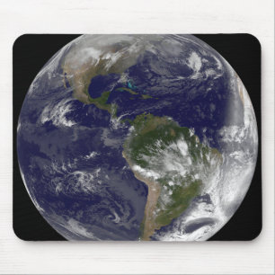 Mousepad Terra completa que mostra America do Norte e Amer