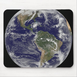 Mousepad Terra completa que mostra o furacão Paloma
