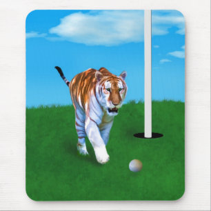 Mousepad Tigre e bola de golfe Prowling customizáveis
