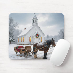 Mousepad Trenó Puxado a Cavalo de Natal Esperando Perto de