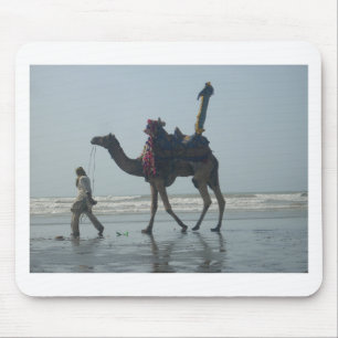 Mousepad Tribal Camel Ride: Areia e Mar Morning