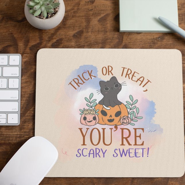 Mousepad Trick ou Treat Você está assustado (Trick or Treat, You're Scary Sweet! Mousepad Cover from The Beekeeper Store)
