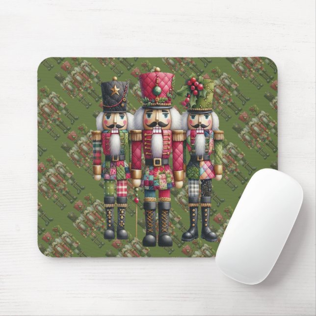 Mousepad Trío de Cascanueces Navideños con Parche de Fantas (Com mouse)