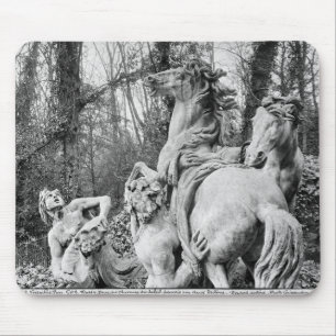Mousepad Tritons que preparam dois cavalos do sol