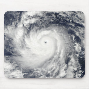 Mousepad Tufão Nida no Oceano Pacífico