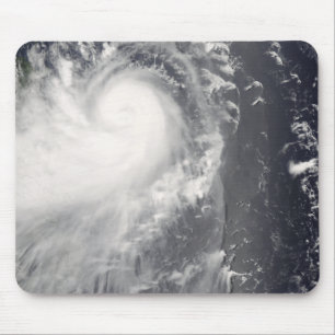 Mousepad Tufão Nuri que aproxima as ilhas filipinos