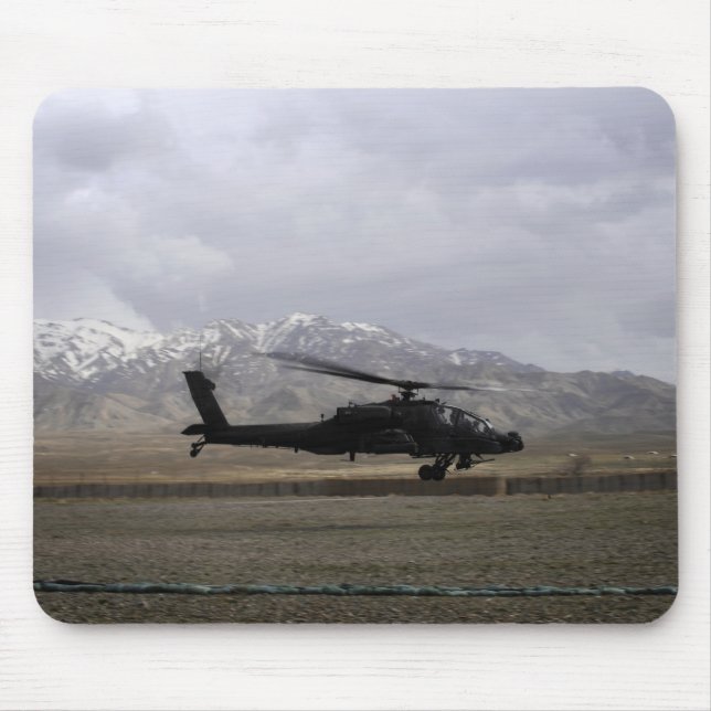 Mousepad Um AH-64A decolando (Frente)