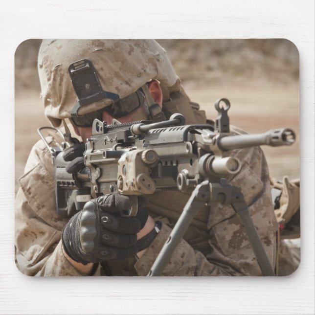 Mousepad Um atirador automático de armas fornece instrutor (Frente)
