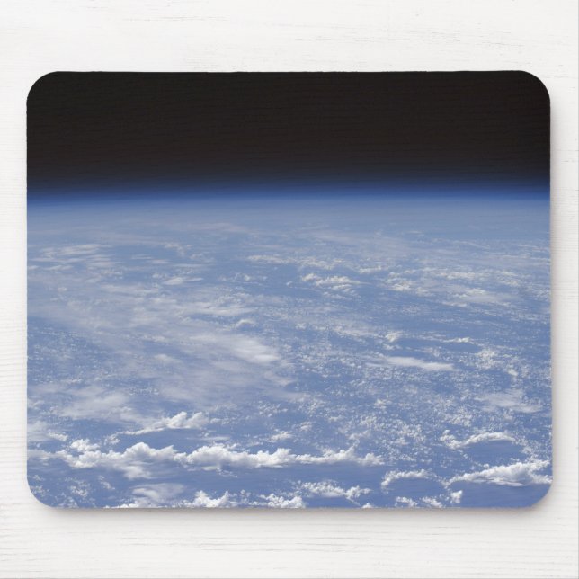 Mousepad Um horizonte oblíquo da atmosfera terrestre (Frente)