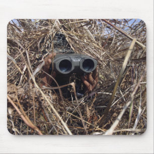 Mousepad Um observador do escuteiro pratica o techniqu 2 da