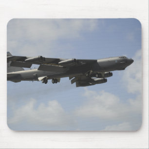Mousepad Uma Força Aérea dos EUA B-52 Stratofortress em voo