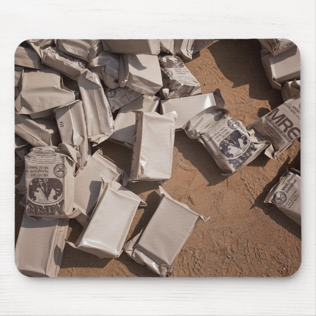 Mousepad Uma pilha de refeições prontas para comer (Frente)