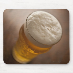 Mousepad Uma pinta da cerveja pilsen, foco raso do lir