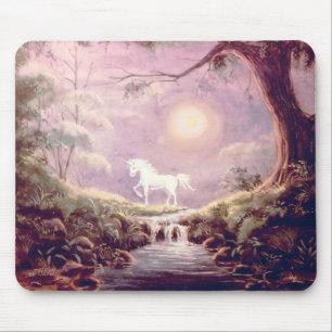 Mousepad UNICÓRNIO ENEVOADO por SHARON SHARPE