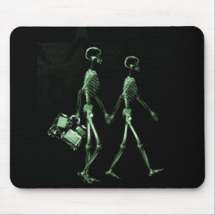 Mousepad Verde preto de viagem do casal de esqueleto do