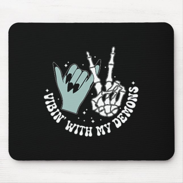 Mousepad Vibin' Com Meus Demônios Assustam O Esqueleto Hall (Frente)