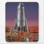 Mousepad Vintage Science Fiction, Astronautas Beetle Aliens<br><div class="desc">Imagem de vintage: viagem de ficção científica futurista e imagem de foguete de transporte. Astronautas correndo até seu foguete escapando de aliens em forma de besouro em um planeta estrangeiro tentando voltar para a terra. Um clássico design de ficção científica de quadrinhos retrógrados do 50 do futuro.</div>