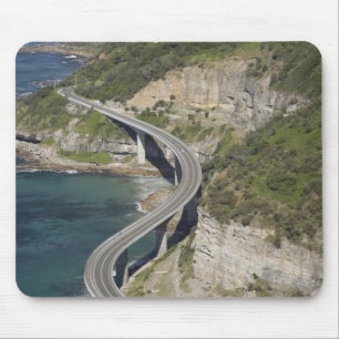 Mousepad Vista aérea da ponte Sea Cliff perto de Wollongon