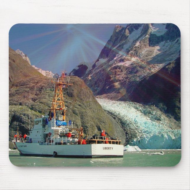 Mousepad Vista de Montanha do Alasca com Barco (Frente)