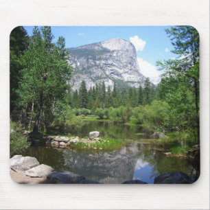 Mousepad Vista do Lago Espelho no Parque Nacional de Yosemi