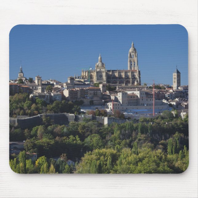 Mousepad Vista elevada da cidade com a Catedral de Segóvia (Frente)