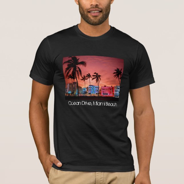 Movimentação do oceano - t-shirt da skyline de (Frente)