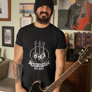 Muitas Guitarras Uma Esposa Camiseta Engraçada de