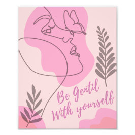 Mulher de Arte em Linha Enfrenta Ampliação de Foto