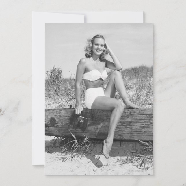 Mulher em Bikini (Frente)