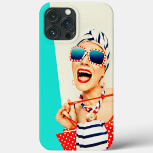 Mulher Retro Engraçada no Batom Vermelho e Óculos