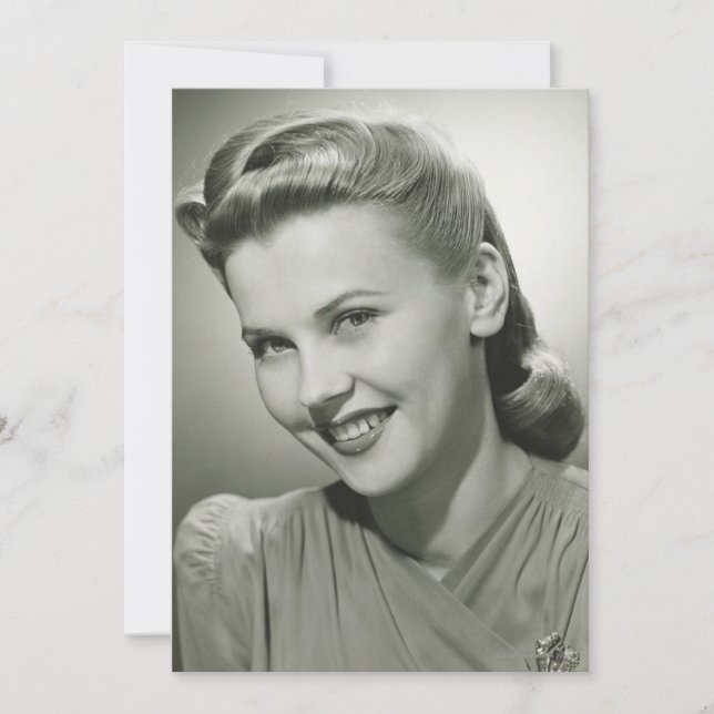 Mulher sorrindo 2 (Frente)