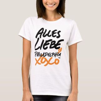 Mulheres com o Love no t-shirt alemão