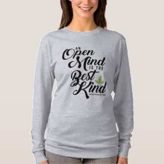 Mulheres fora da camisa da mente aberta de