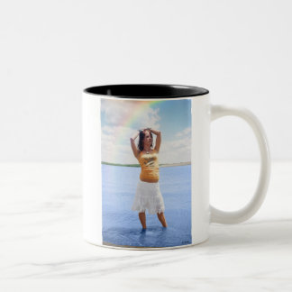 Na caneca do arco-íris de Lanissa da memória