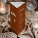 Na moda Burnt Orange Menu & Table number triplo<br><div class="desc">Menu de casamento triplo e número da mesa: tudo em um, basta dobrar a folha de papel em 3 para obter o menu de pé. Um tema retro-chic: adote este design de vintagem e na moda para tipografia para sua papelaria de Casamento, com um tema de cor laranja queimada. Fácil...</div>