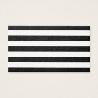 Na moda de faixas brancas e pretas