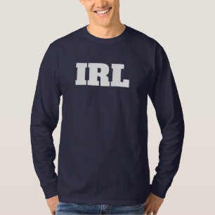 Na vida real, camisa de manga longa